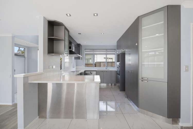 10 Lupetti Rise West Harbour_9