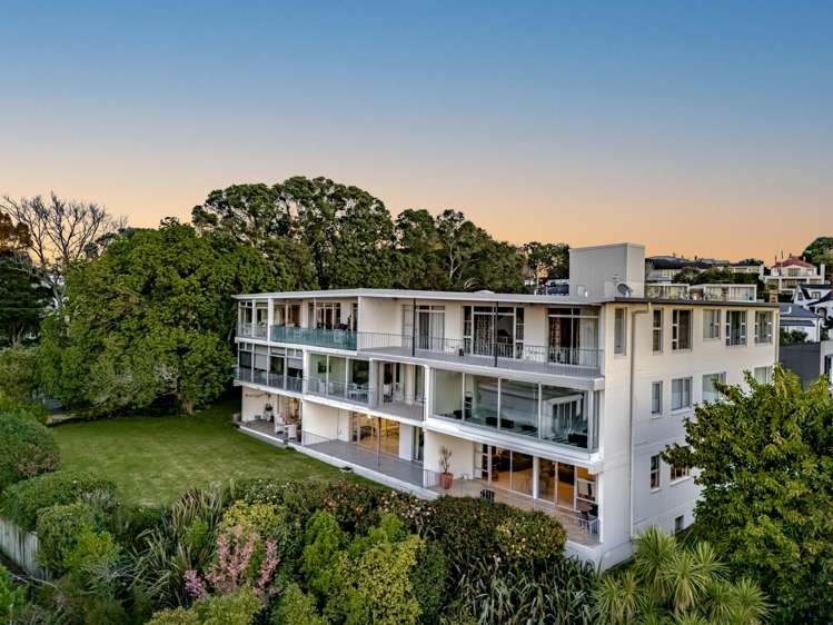 2 and 3/14 Portland Road_0