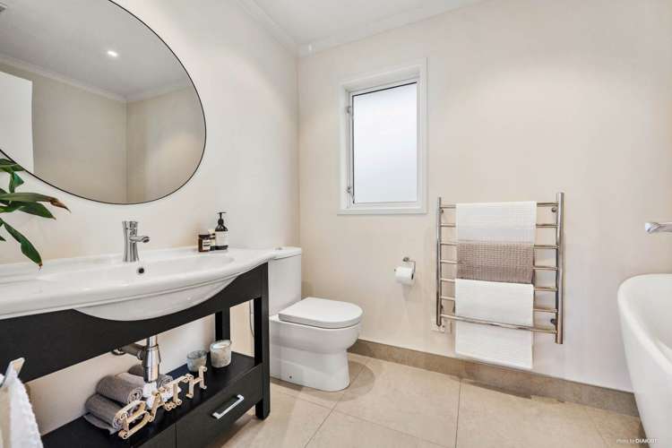 7 Rewi Street Torbay_21