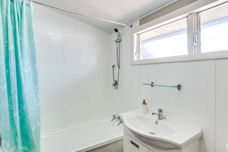 50 Meeanee Road Taradale_14