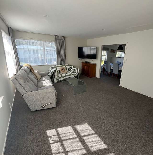 51 Thurleigh Grove Karori_3