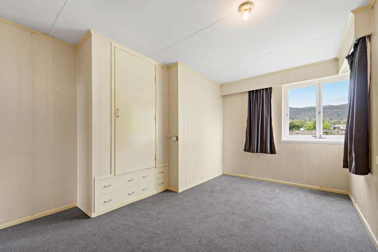 50 & 50a Bushyhill Street Tapanui_12