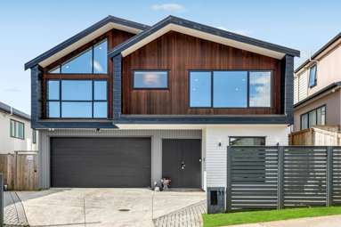 31 Meadowridge Drive_1