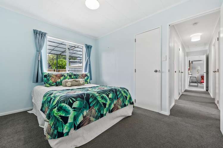 5 Taranui Place Henderson_23