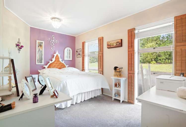 221 Point View Drive East Tamaki Heights_17