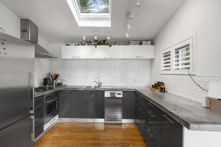 11 Wood Bay Road Titirangi_5