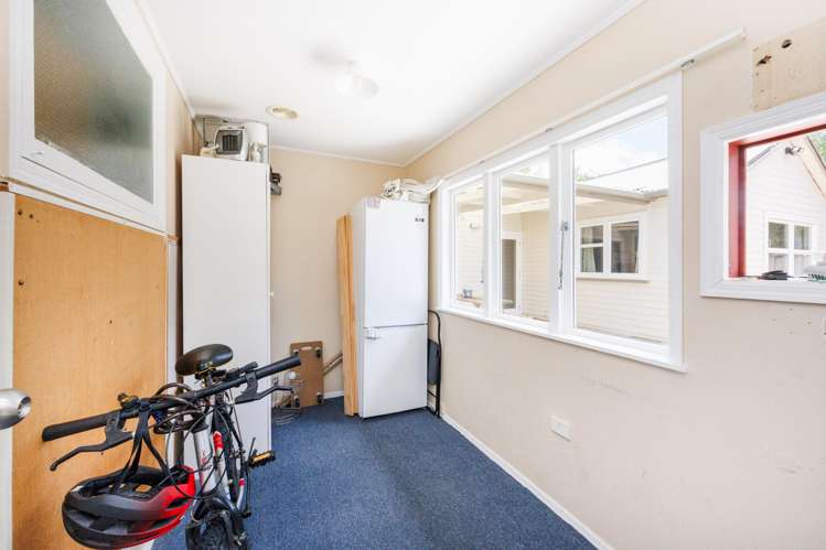 12 Ngaio Street West End_32