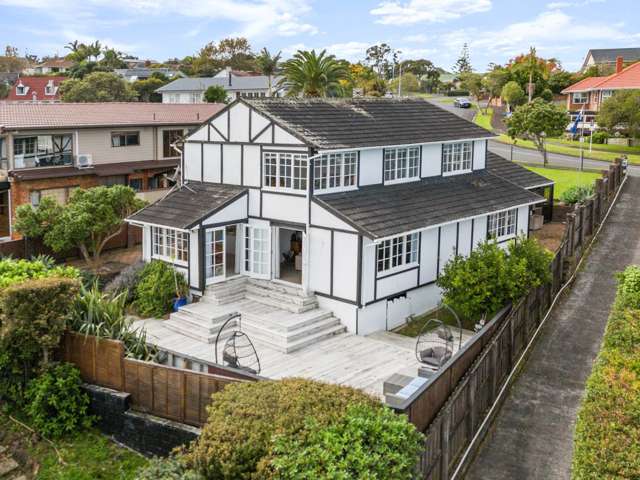 A HOME WITH OPTIONS!