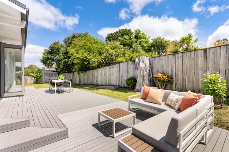 39 Fairclough Road Beach Haven_2