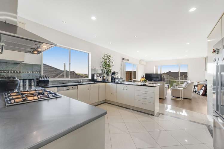 1 Bejoy Rise East Tamaki Heights_10