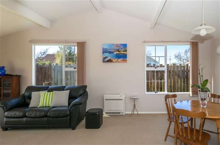 16a Newbourne Crescent Redwoodtown_6