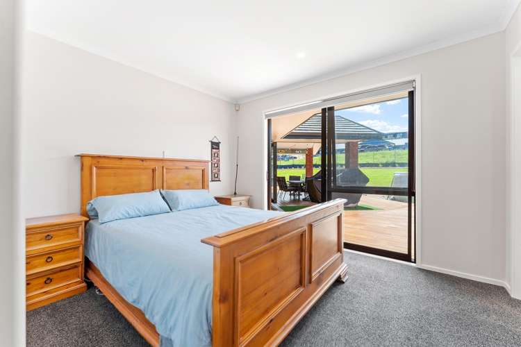 13 & 13a Te Awa Place Red Beach_15
