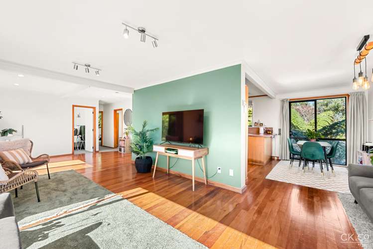 24 Titiro Moana Road Korokoro_4