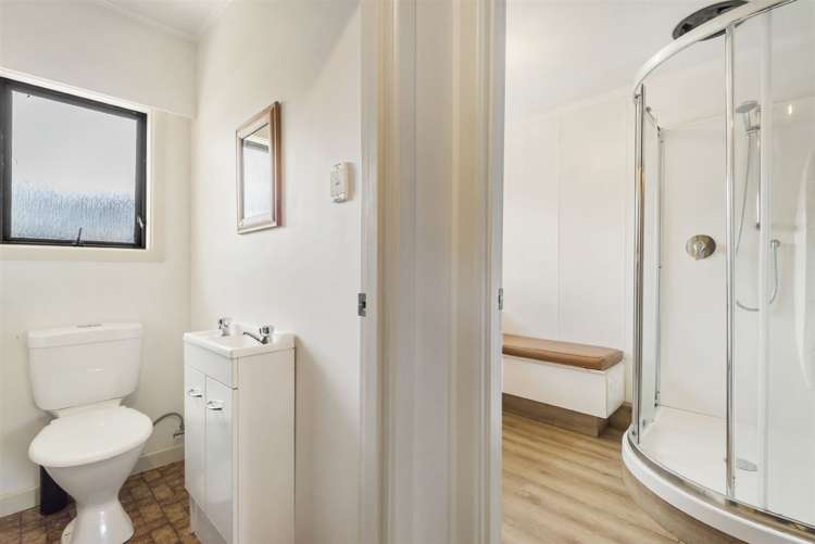 115 Sunset Road Totara Vale_26