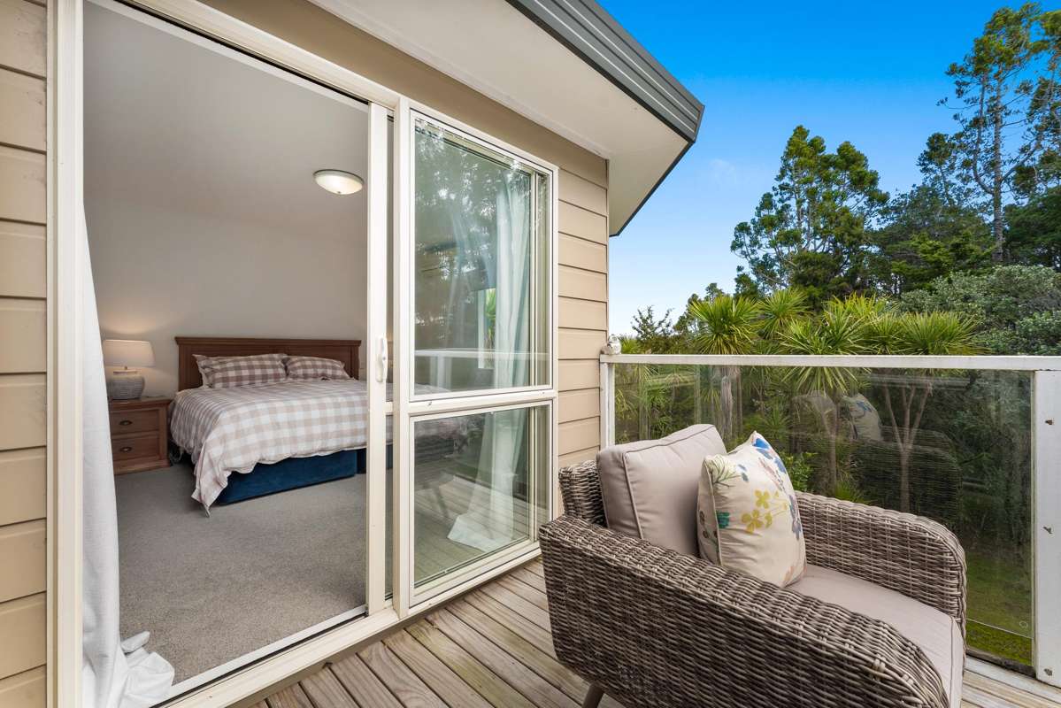 77 Golf Road_4