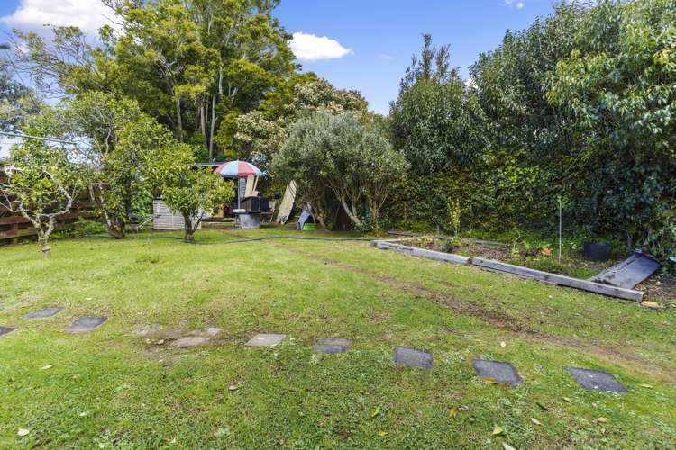 1 Alwyn Avenue Te Atatu South_9