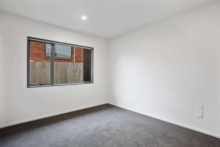 8 Vino Cina Heights Ranui_13