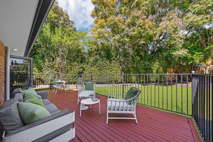 36 Lothian Brae Wattle Downs_32