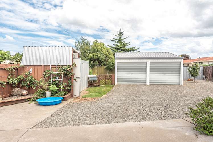 87 Devon Road Springvale_15