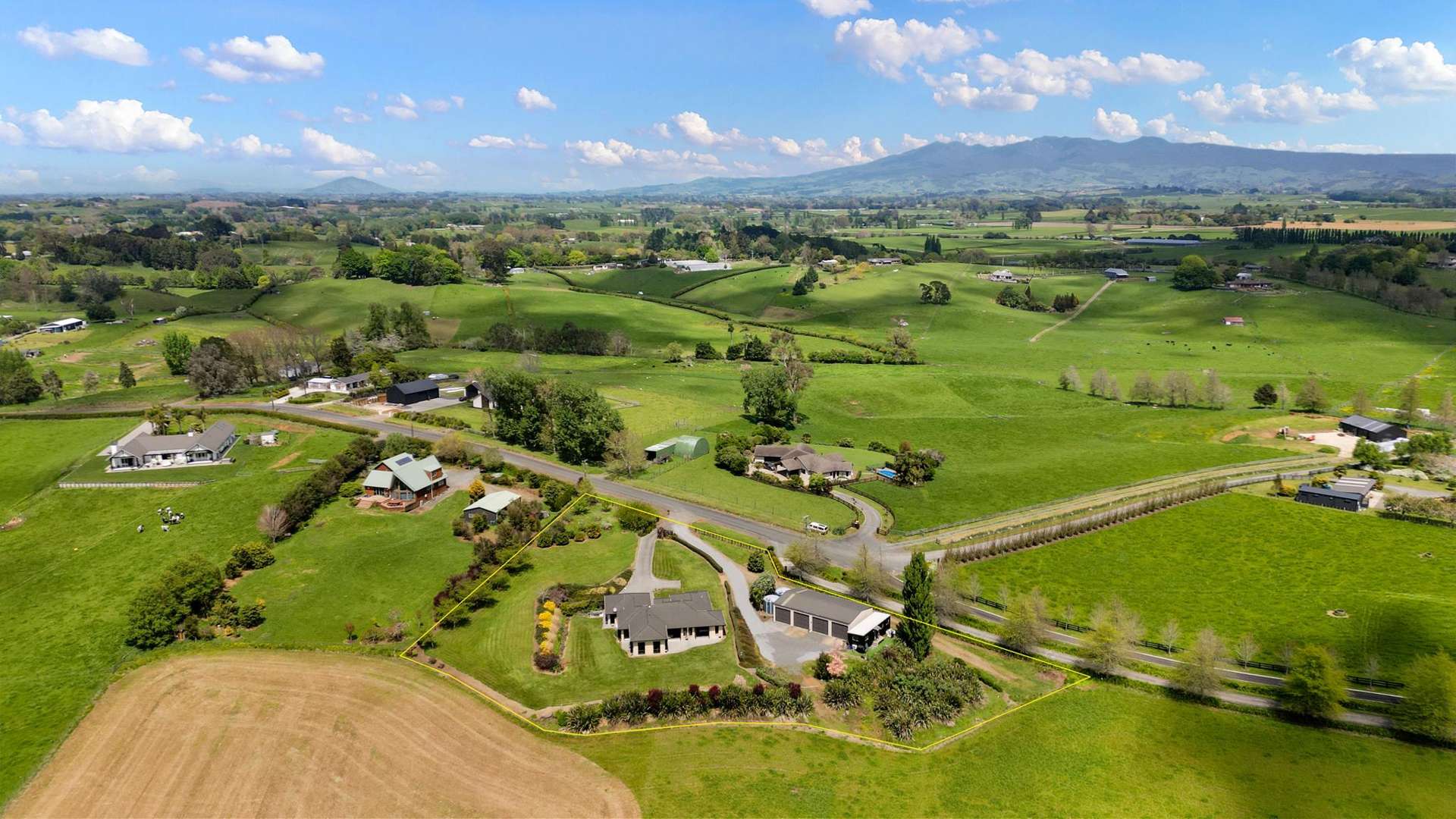 42 Mccandlish Road Ngahinapouri_0