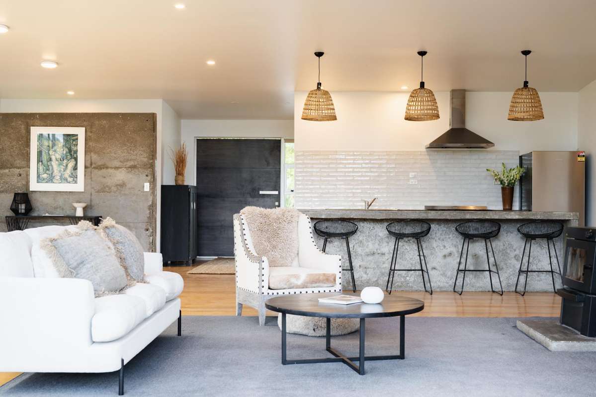 23 and 21 Bank Road_4