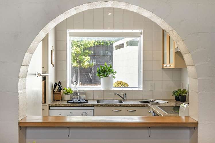 56a Bassett Road Remuera_13