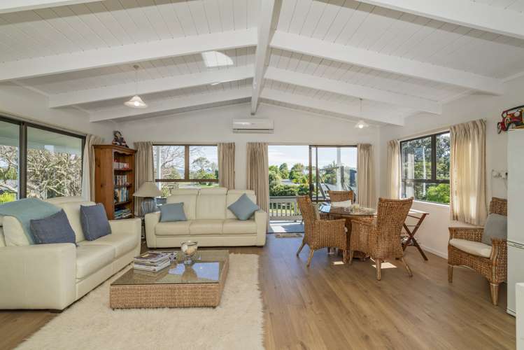 37 Oyster Drive Cooks Beach_2