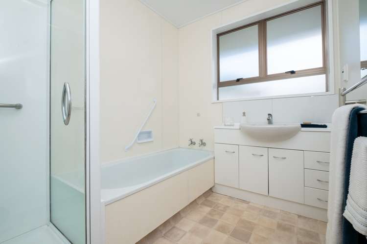 4/31 Middle Road Havelock North_11