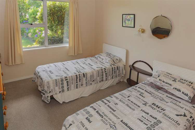 2a Lightheart Street Glenholme_6