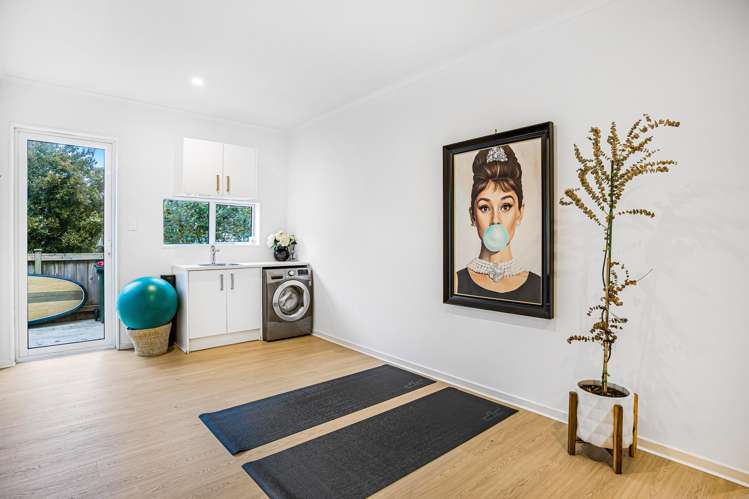 44 Boocock Crescent Orewa_23