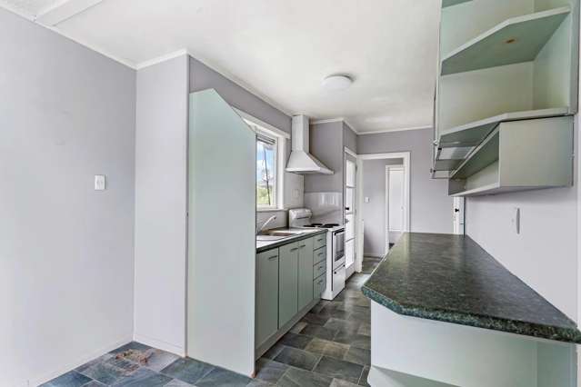 34 Williams Crescent Otara_4