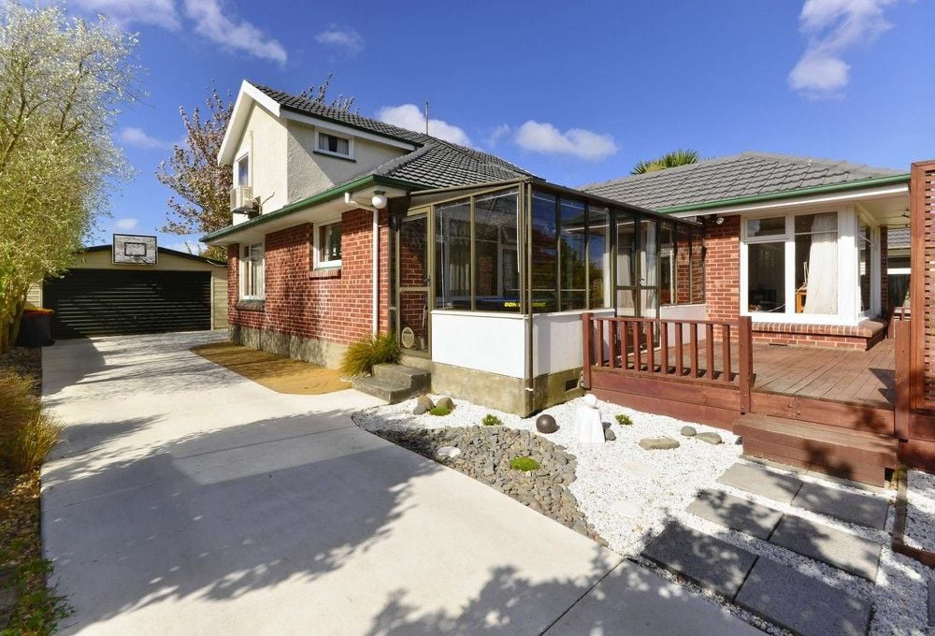 6 Merton Place Bryndwr_0