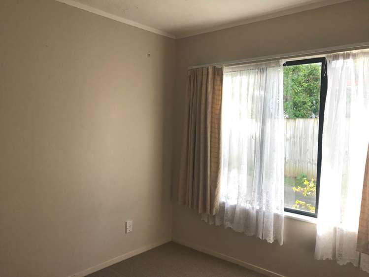 5 Sandgate Avenue Botany Downs_6