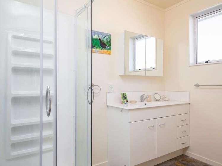 25b Karina Crescent Redwoodtown_12