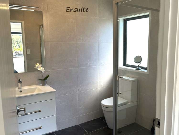 9 Ashington Road Silverstream_12