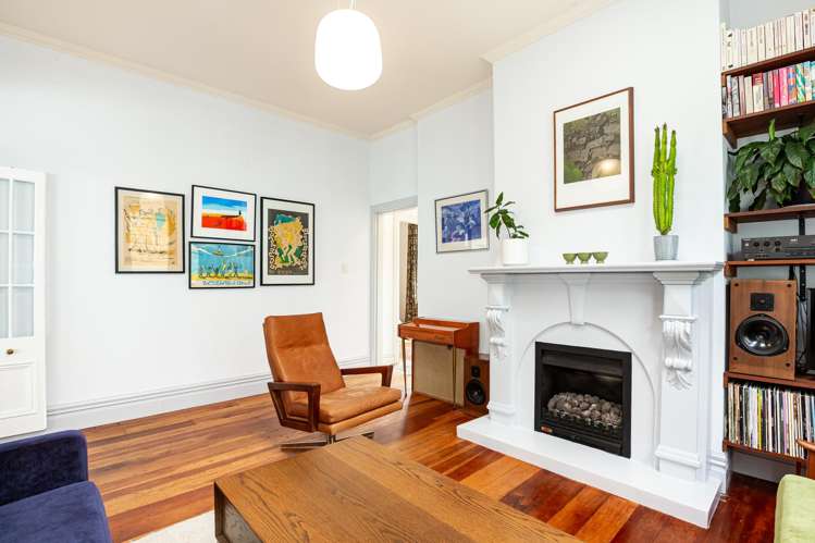 5 Burwah Street Berhampore_3