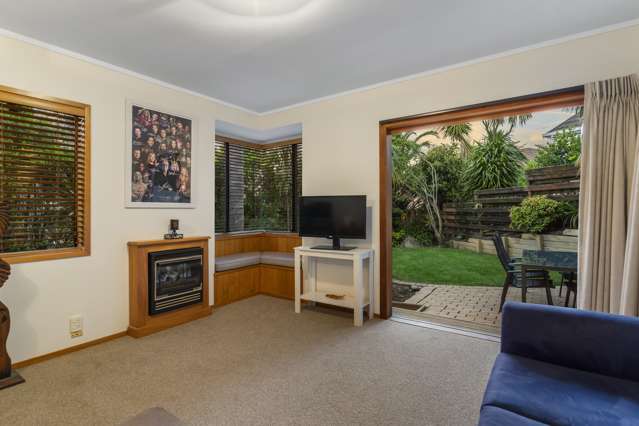 8a Penguin Drive Murrays Bay_4