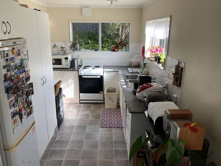 2/8 Monteith Crescent Remuera_3