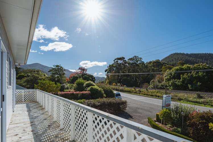 1866 State Highway 1 Tuamarina_10