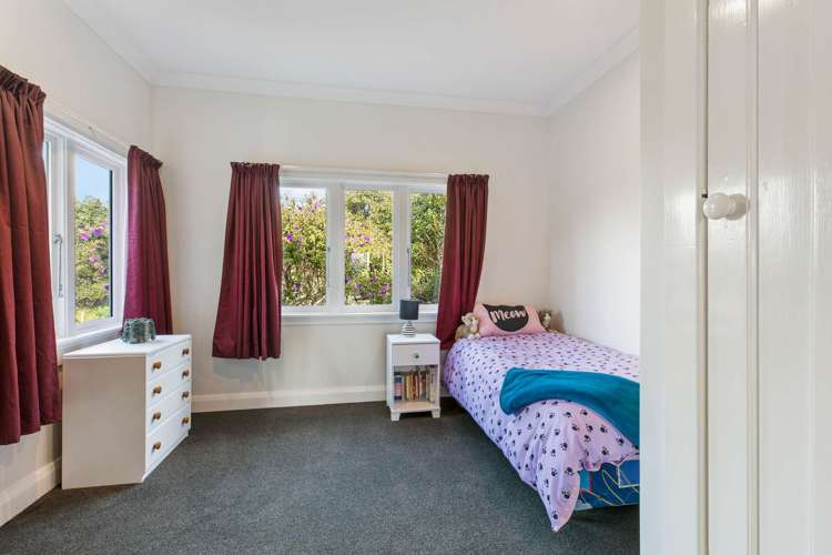 1406 Awhitu Road Pollok_12