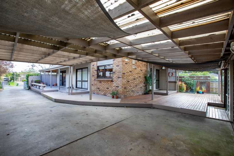 6 Emma Place Pukete_27