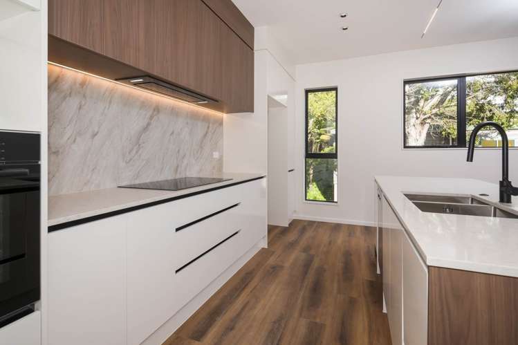 E/79 Archers Road Hillcrest_7