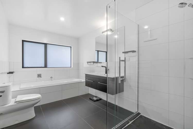 85 Endeavour Drive Whitby_19