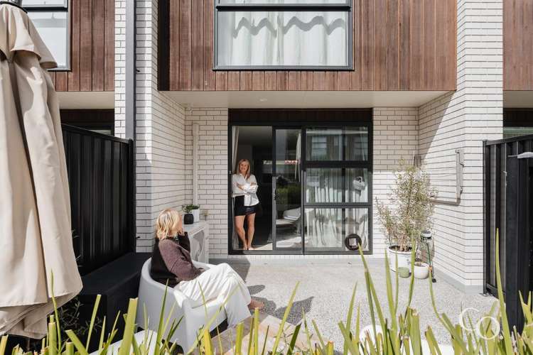 3/36 Seventh Avenue_0