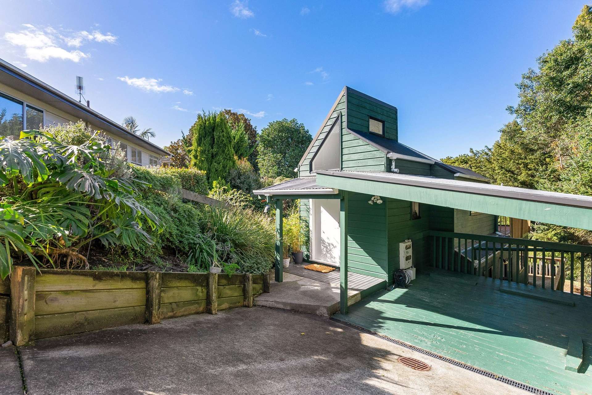 2/7 Almadale Place Hillcrest_0