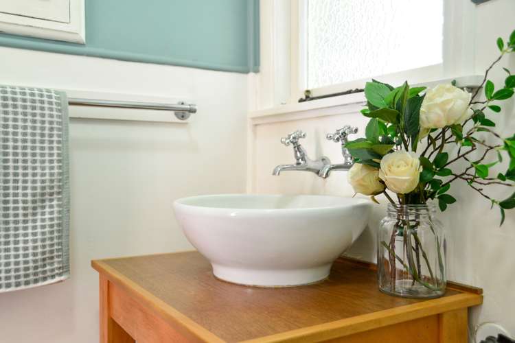 627 Grey Street Hamilton East_18