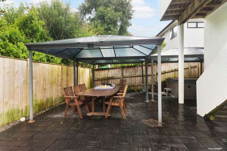 2/6 Wilkinson Way Browns Bay_23