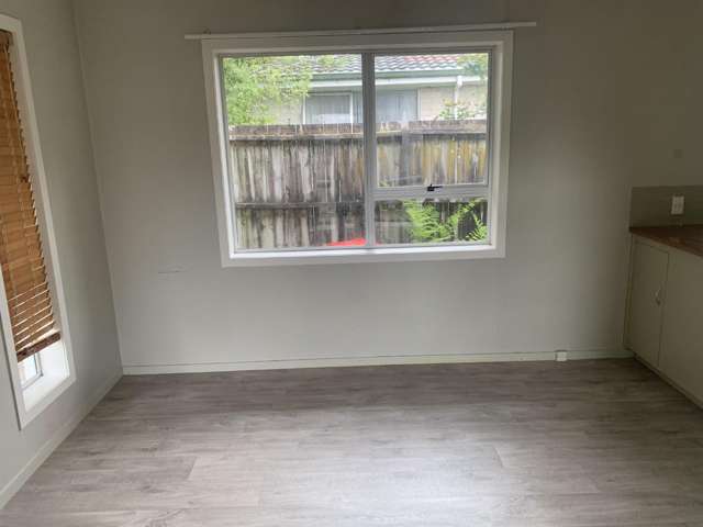 36 Hazelwood Ave 1057_3