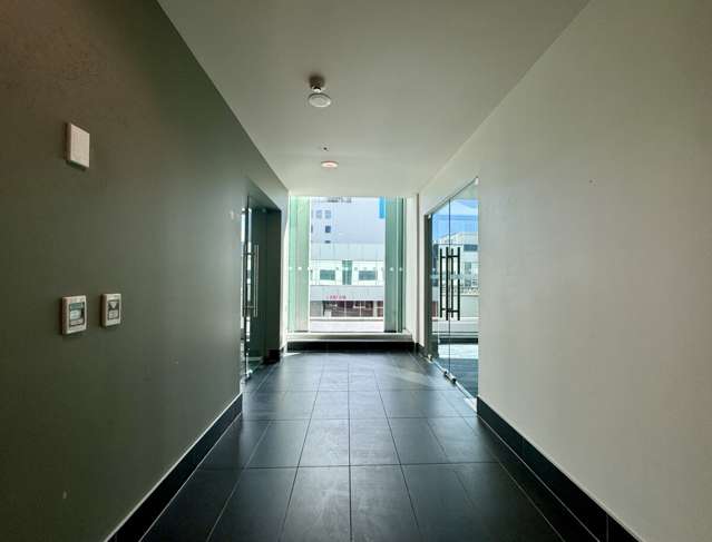 435 Khyber Pass Road Newmarket_2