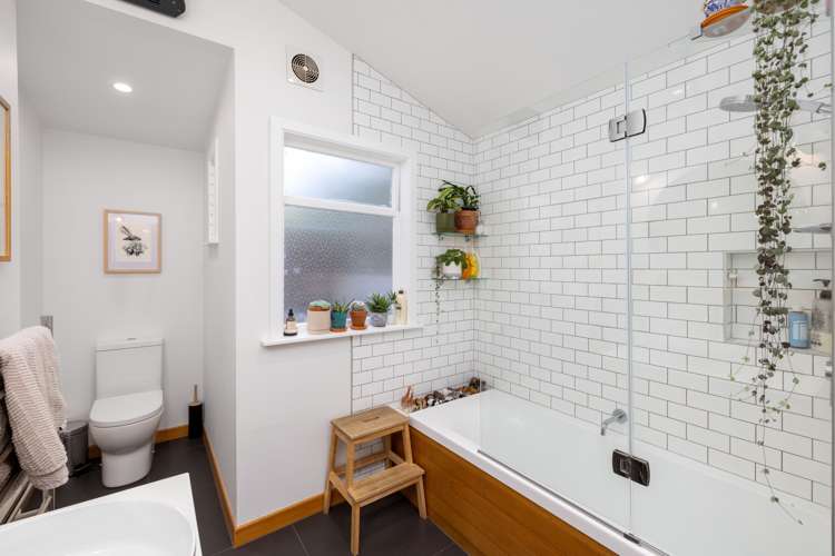 3 Cornwall Road Lyttelton_16